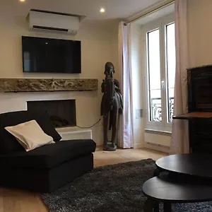 Bellechasse Apartments Apartamento